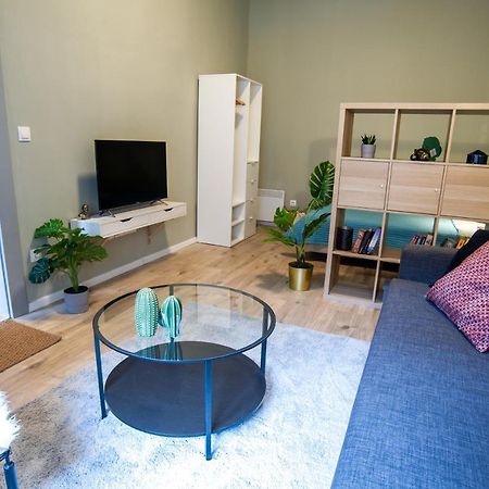 Cozy Apartment On The Boulevard. Budapeste Exterior foto